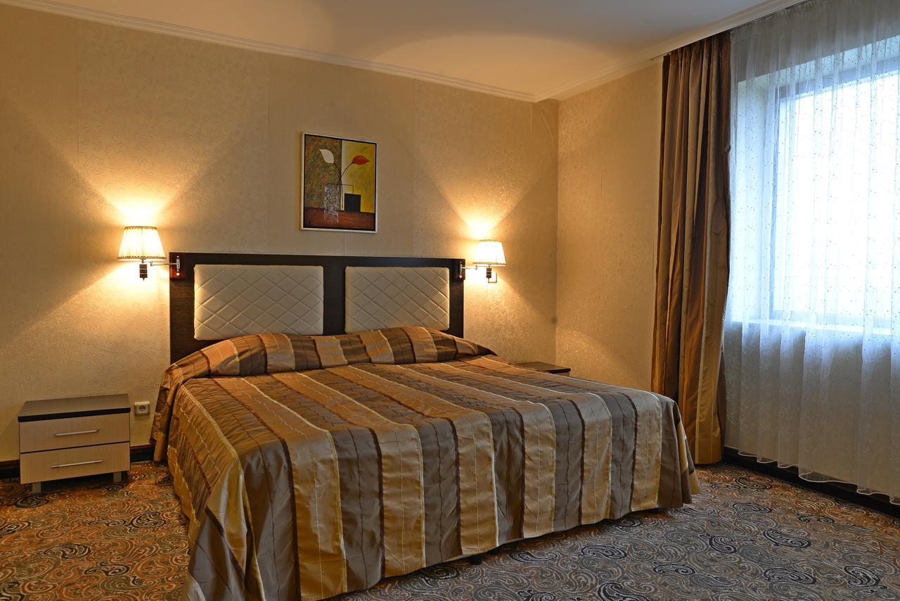 Merian Palace Hotel Sztara Zagora Kültér fotó